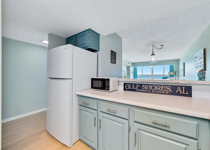 Edgewater West Unit 42 Apartment *
